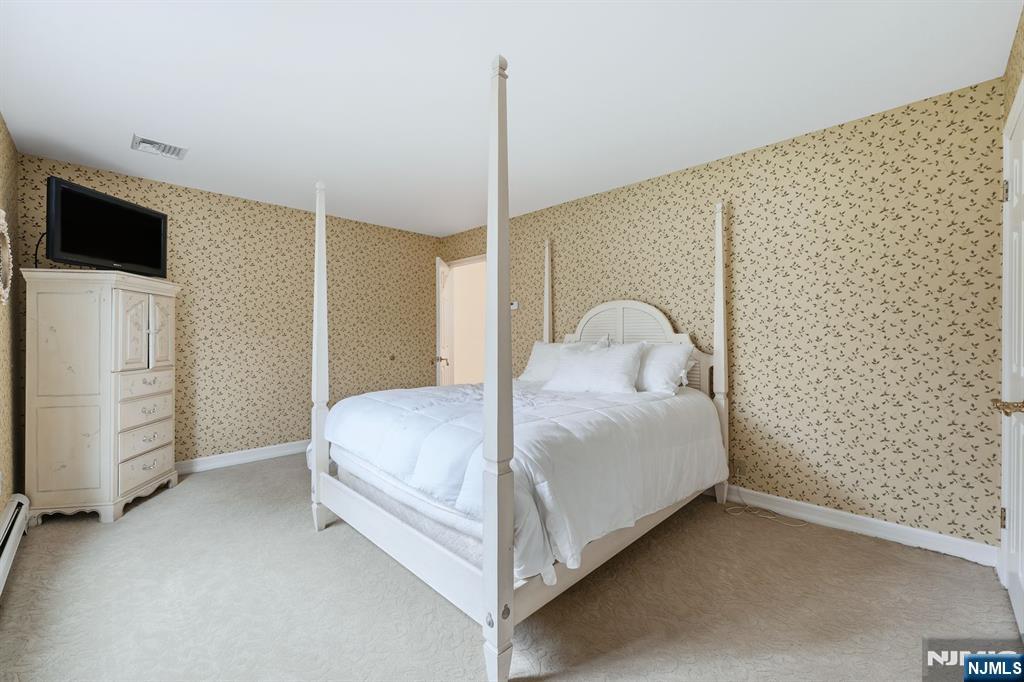 425 Saddle Back Trail