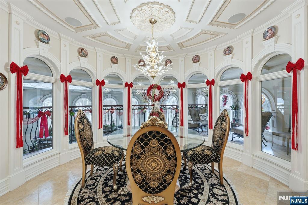 6 Burning Hollow Road