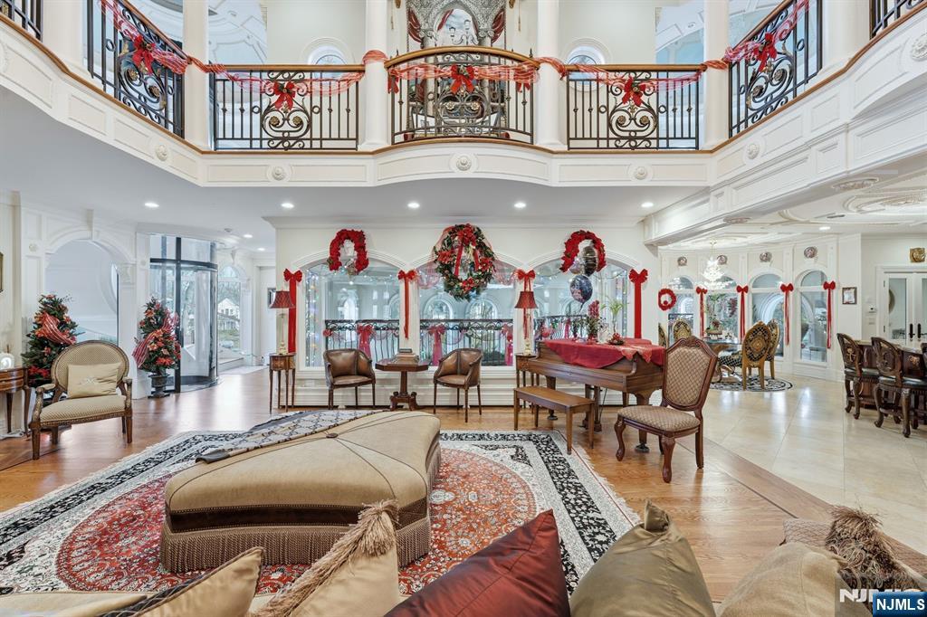 6 Burning Hollow Road