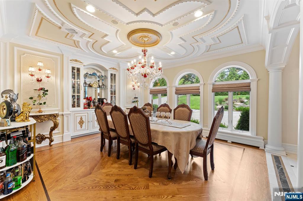 6 Burning Hollow Road