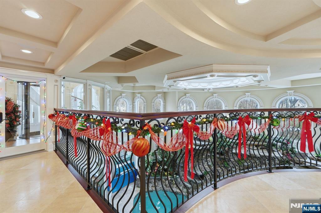 6 Burning Hollow Road