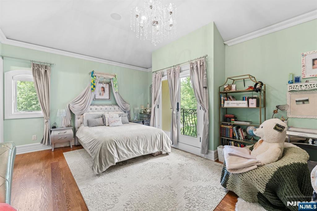 6 Burning Hollow Road