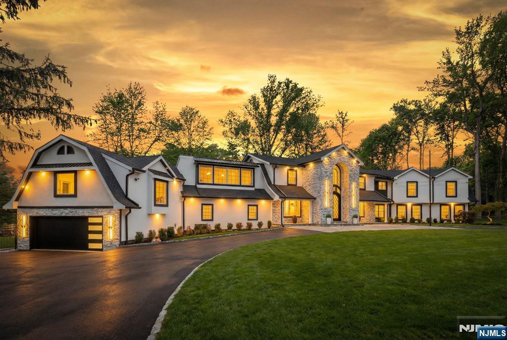 27 Applewood Drive