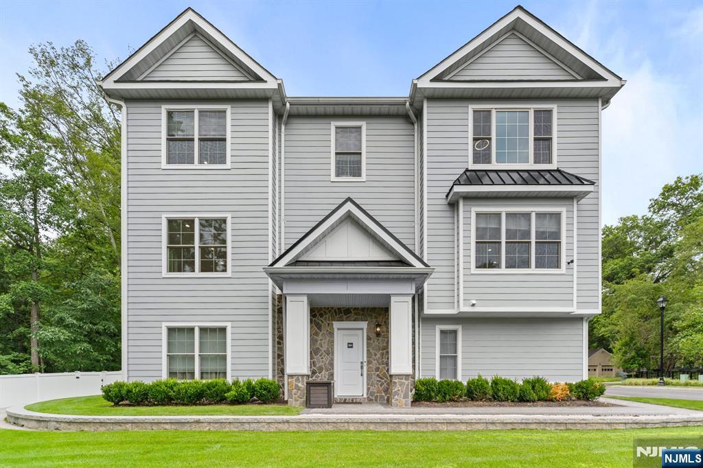 110 Mason Court 3H