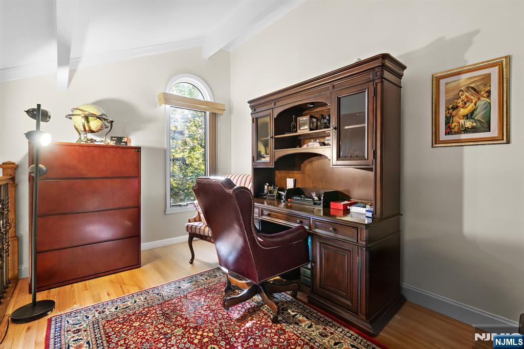 1090 High Mountain Road