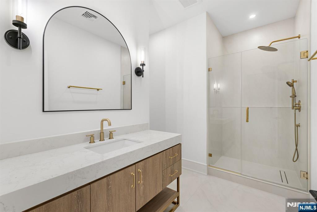 36 Hampshire Hill Road