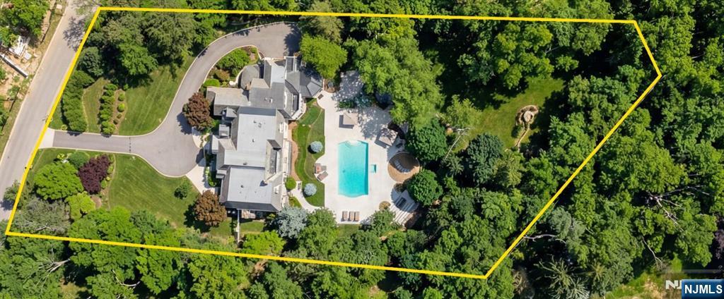 11 Elden Drive
