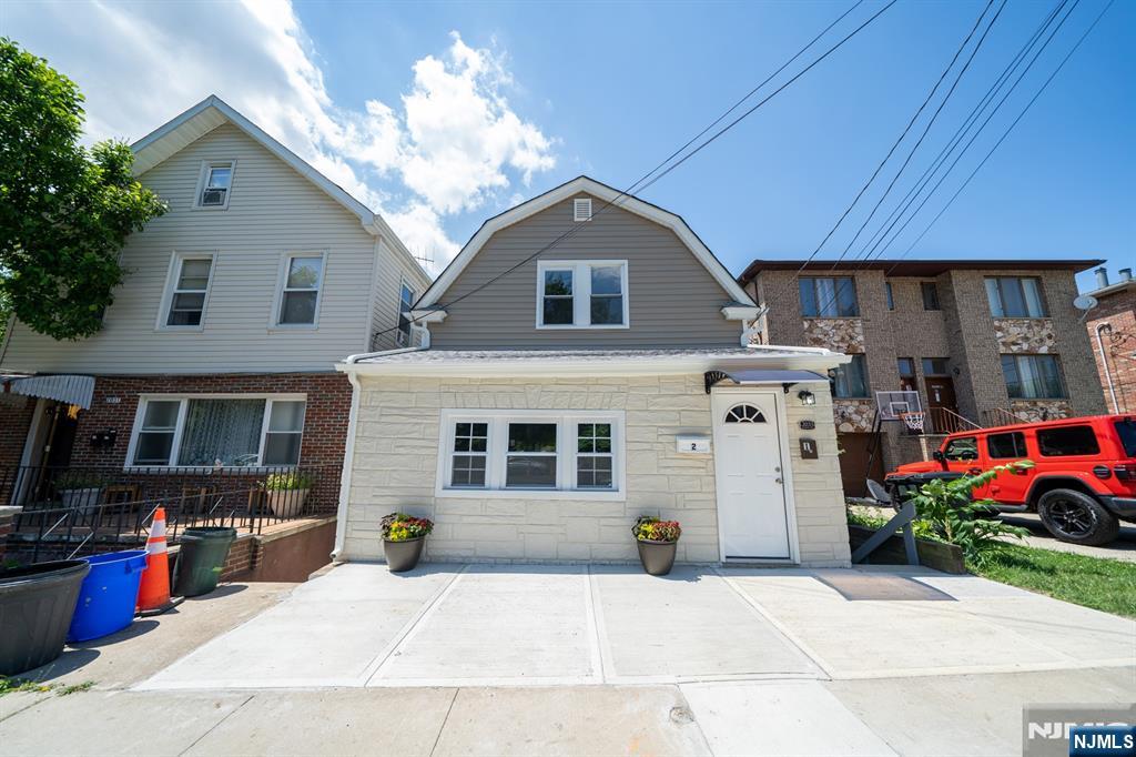 2033 Edwin Avenue 2