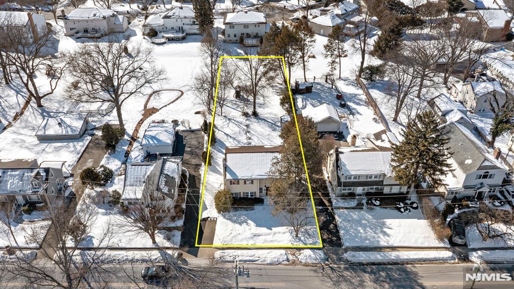 232 W Midland Avenue