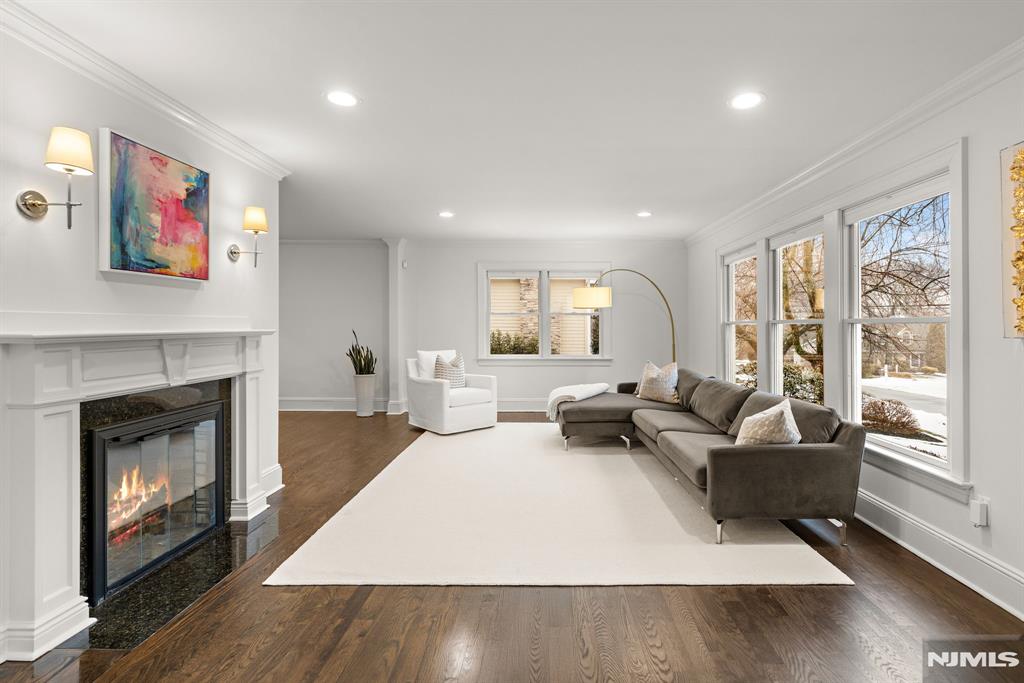 379 Butternut Avenue