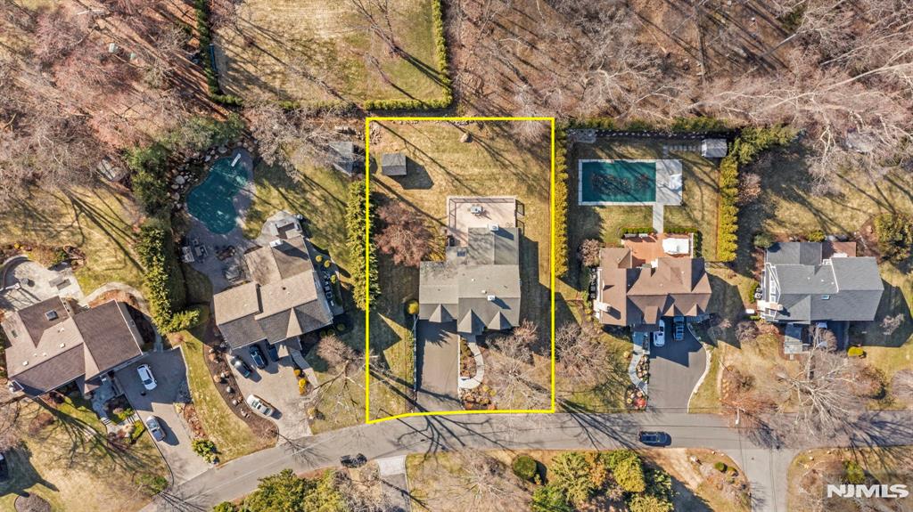 379 Butternut Avenue