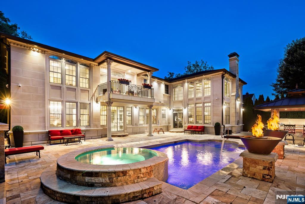 56 Lilac Lane