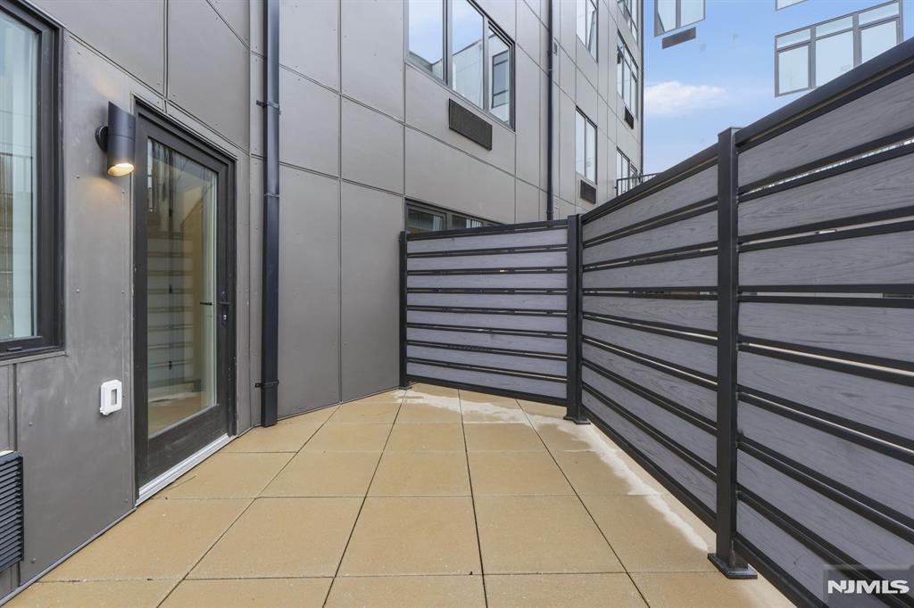 1435 10th Street 208