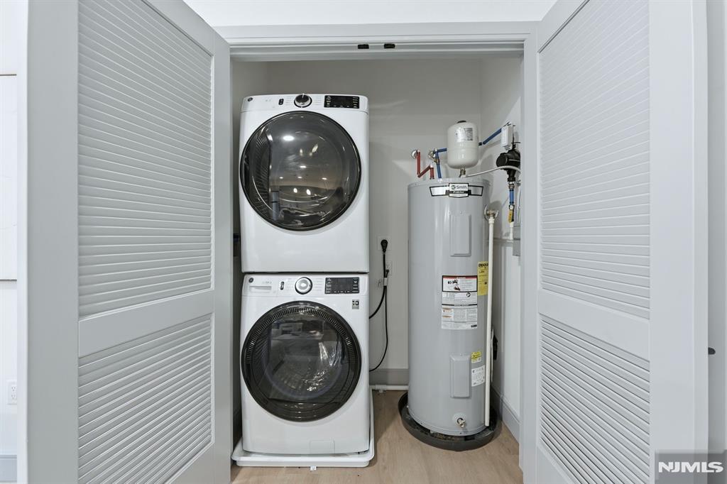 1435 10th Street 208