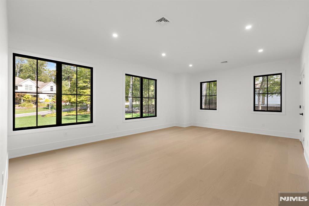 36 Hampshire Hill Road