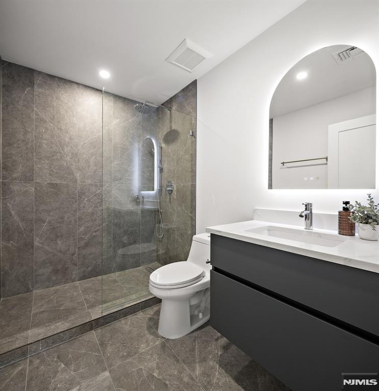 36 Hampshire Hill Road