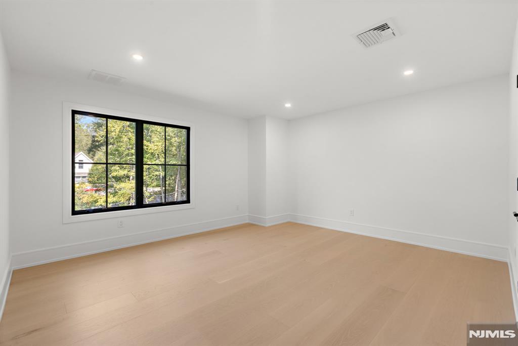 36 Hampshire Hill Road