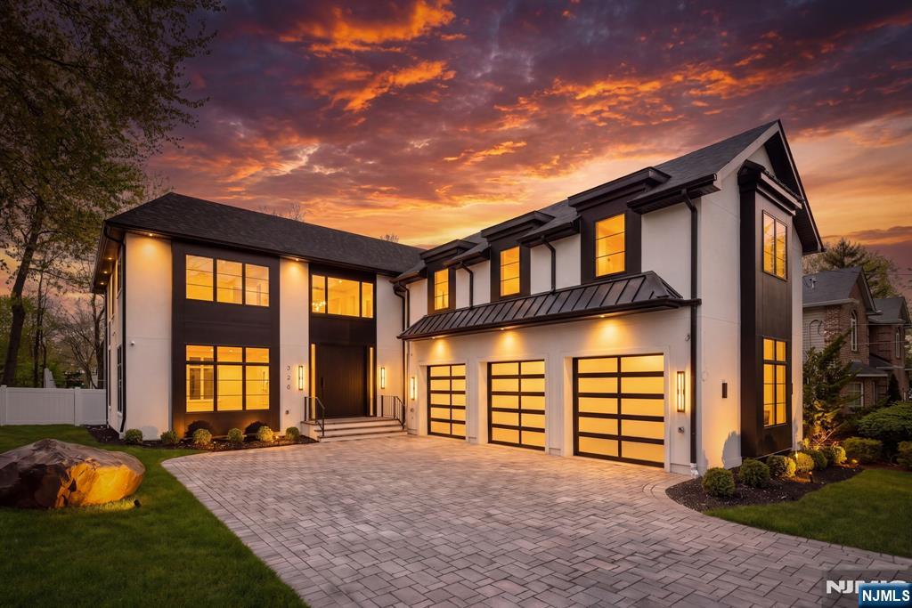320 Spencer Place