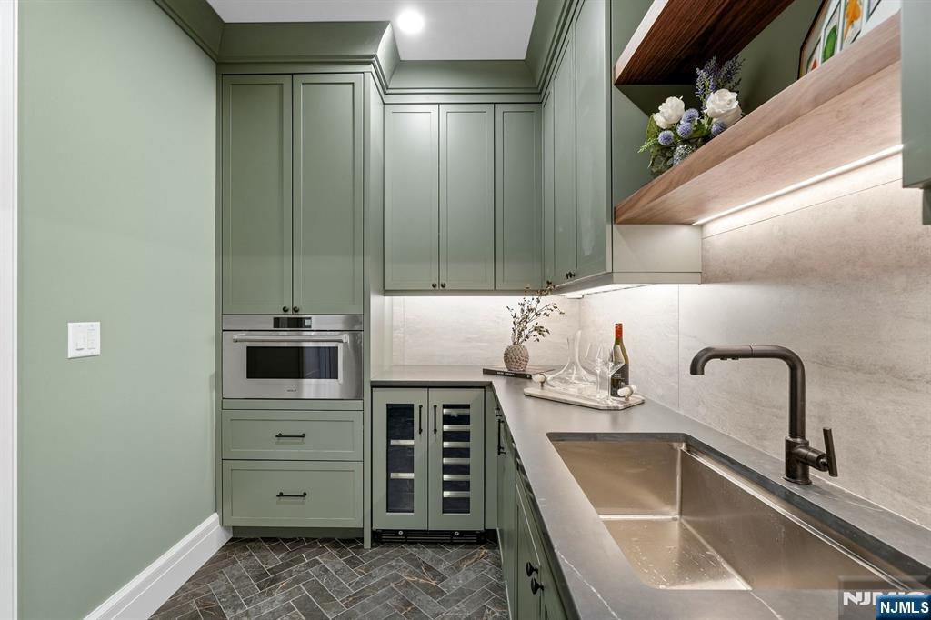 68 Grandview Avenue