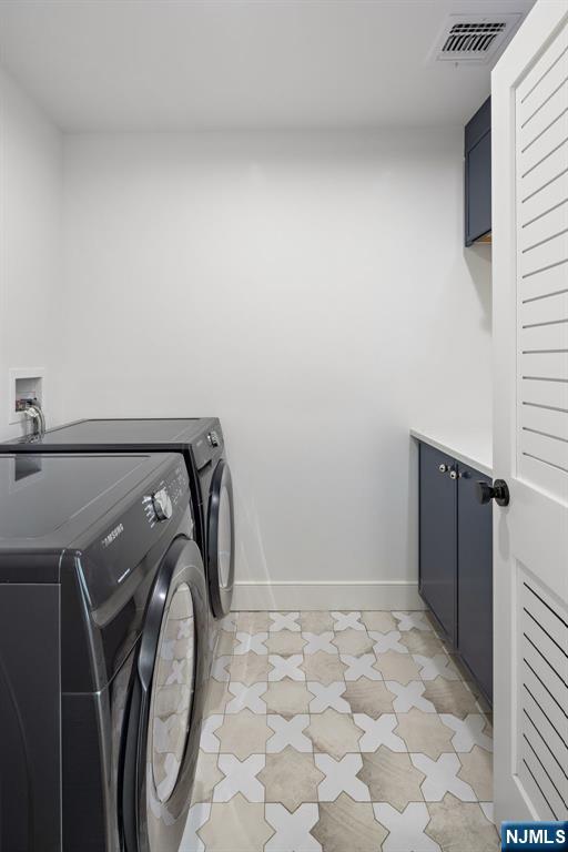 27 Garret Place