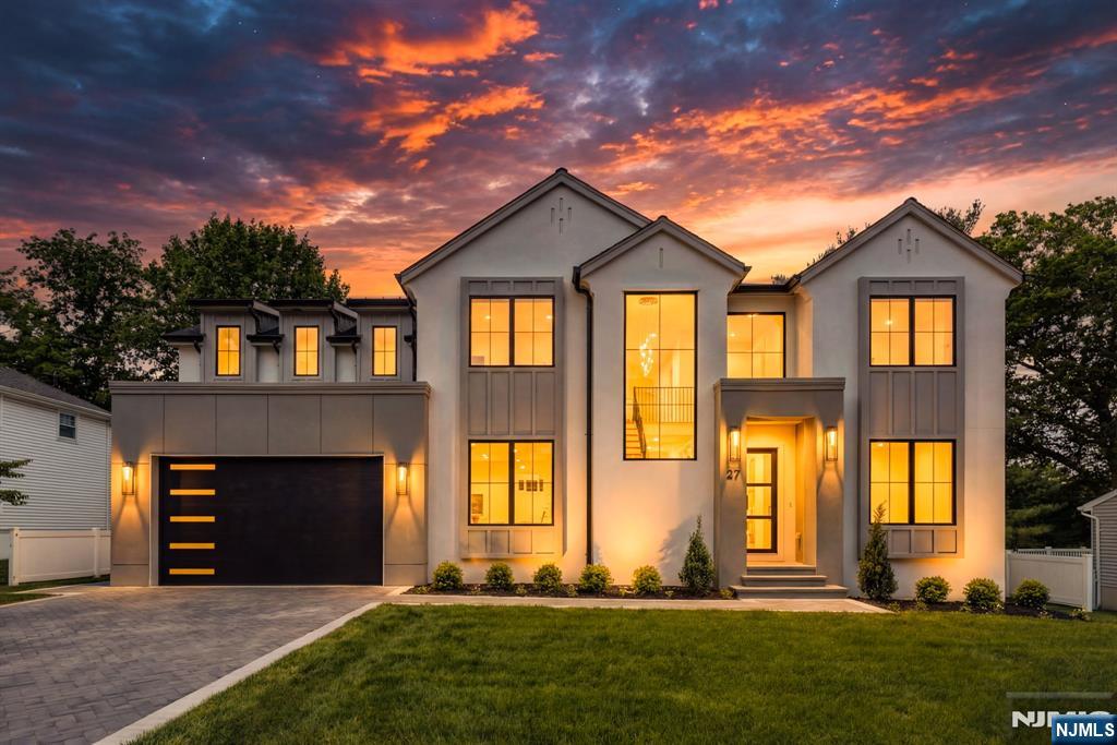 27 Garret Place