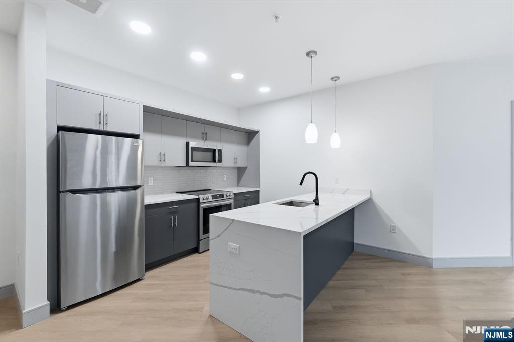 1435 10th Street 209