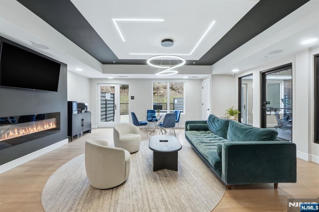 1435 10th Street 209