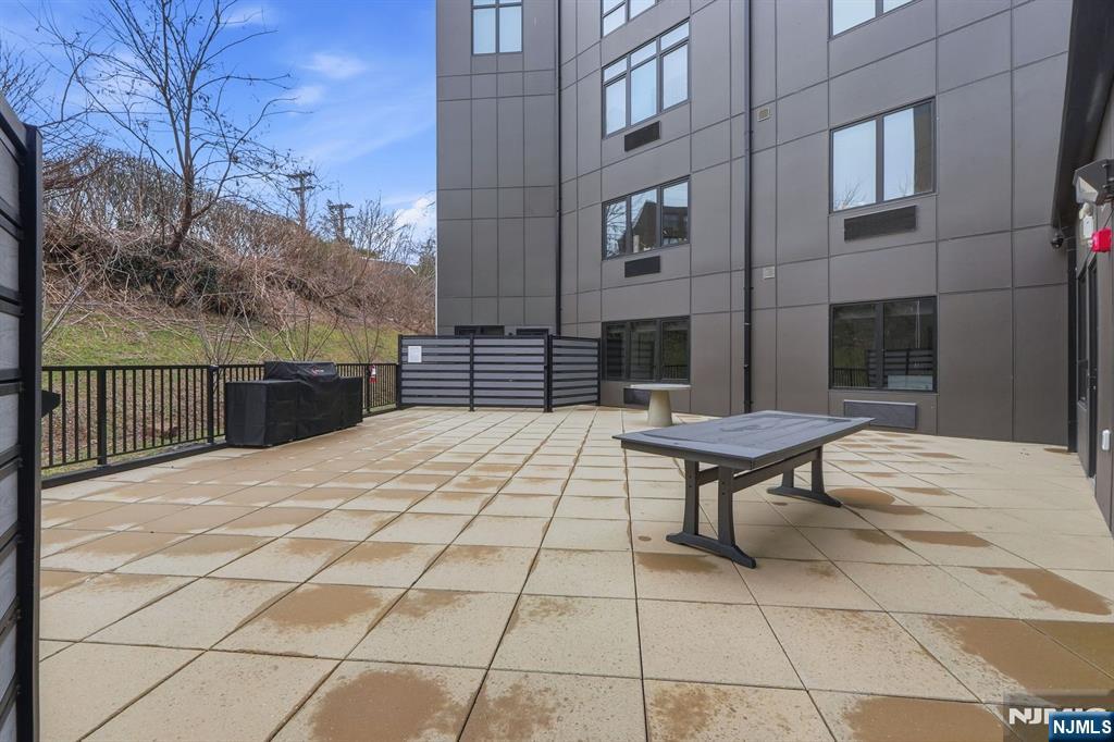 1435 10th Street 209