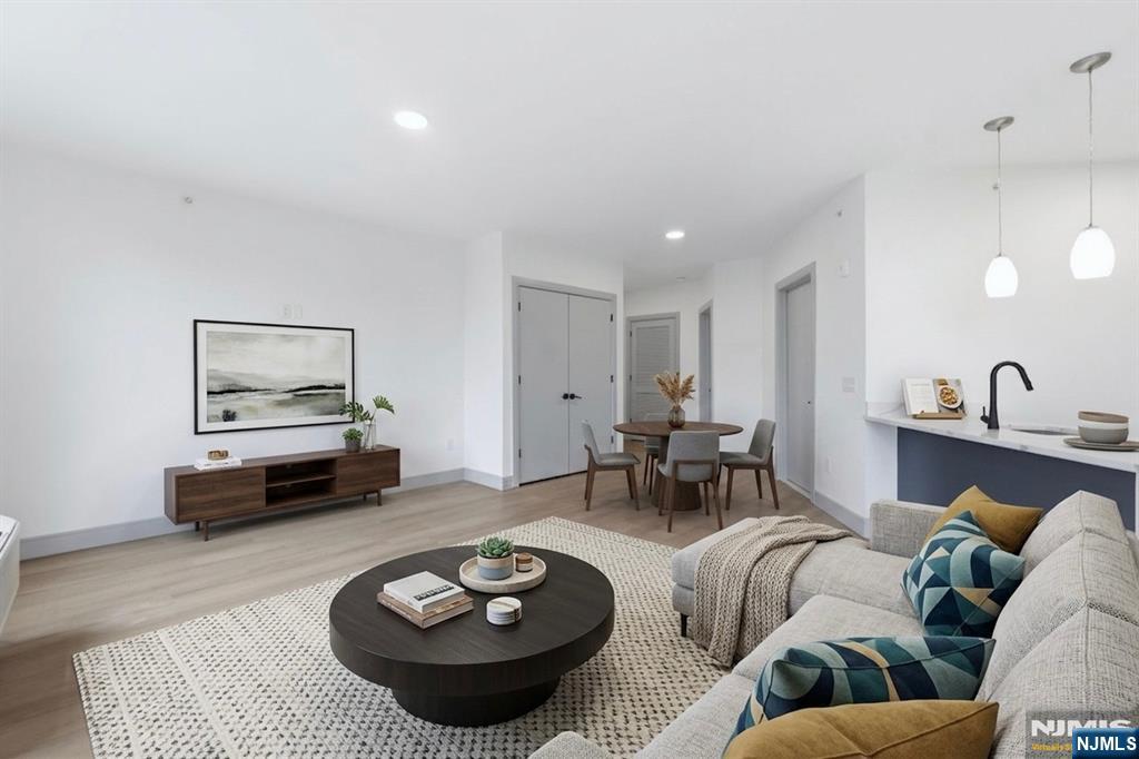 1435 10th Street 408