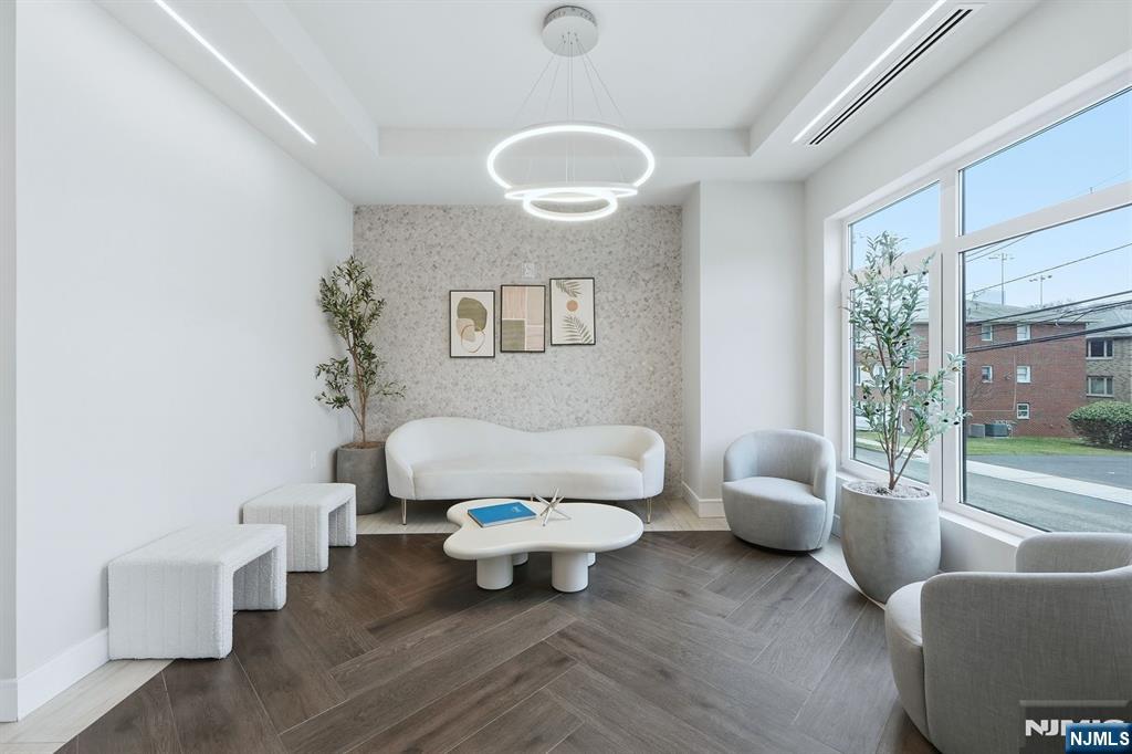 1435 10th Street 408