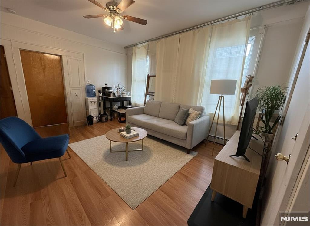112 Division Avenue 2