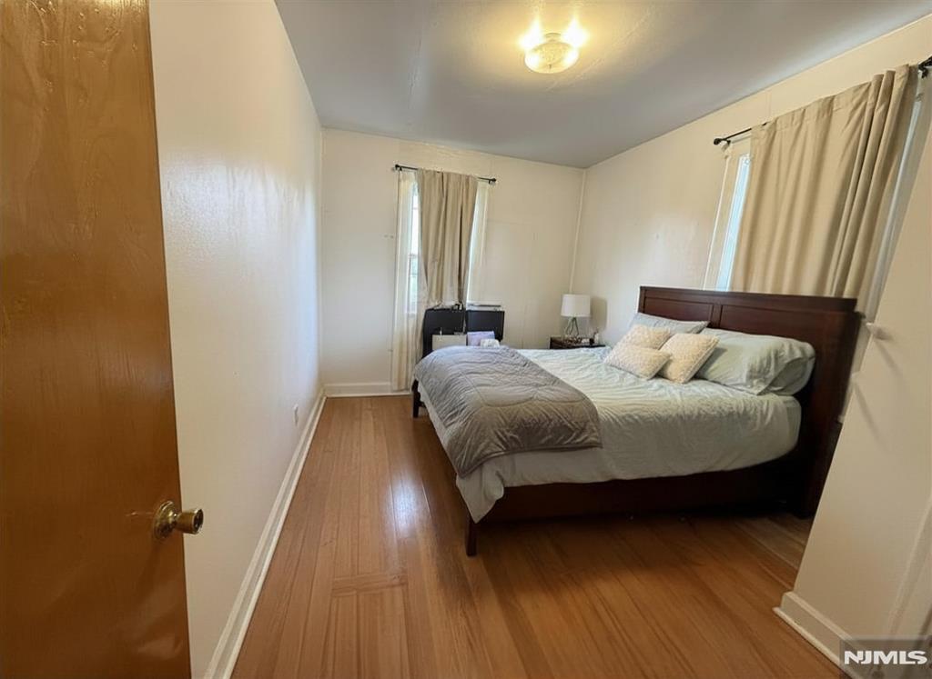 112 Division Avenue 2