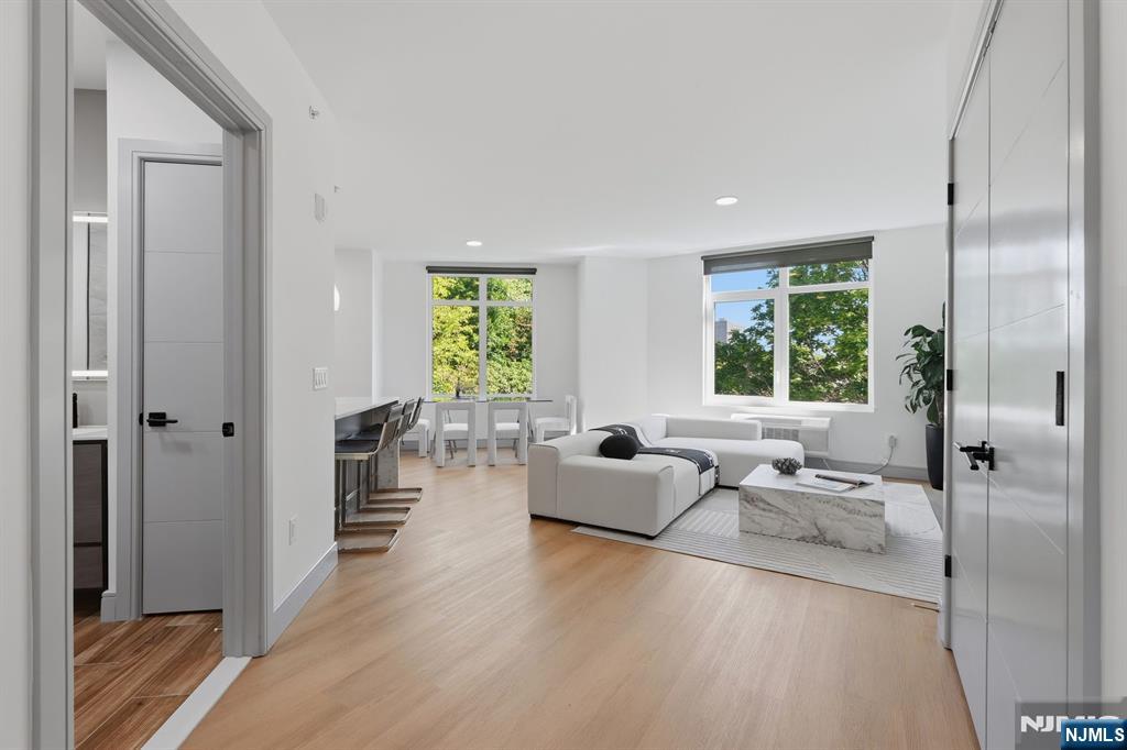 1435 10th Street 207