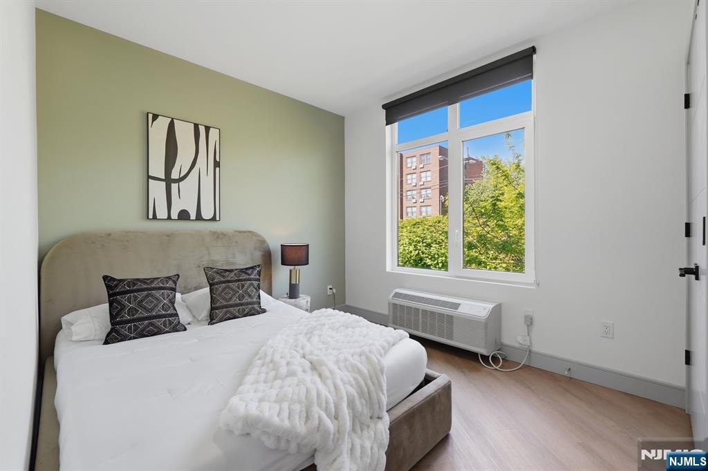 1435 10th Street 207