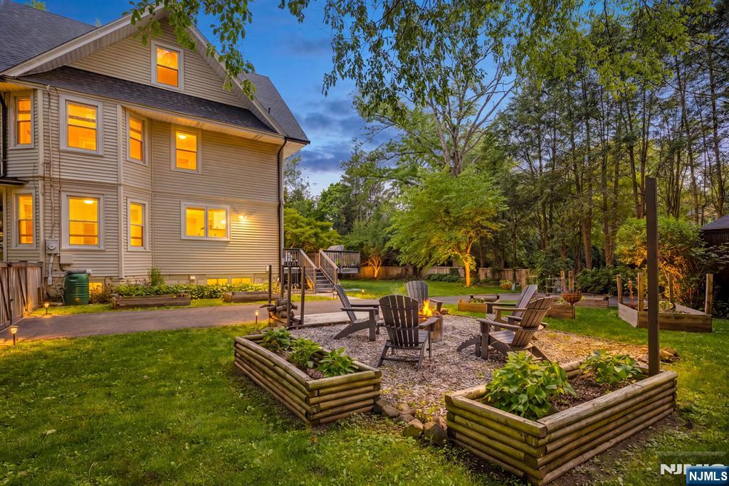 42 Forest Road