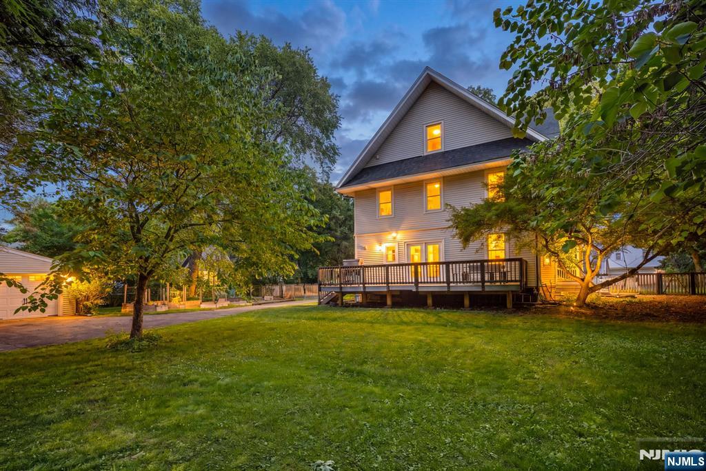 42 Forest Road