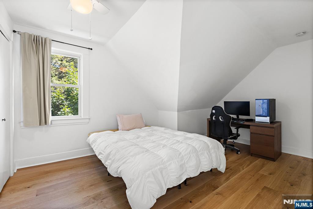 42 Forest Road