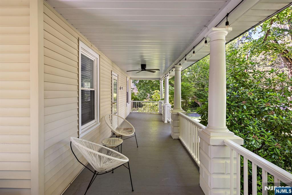 42 Forest Road