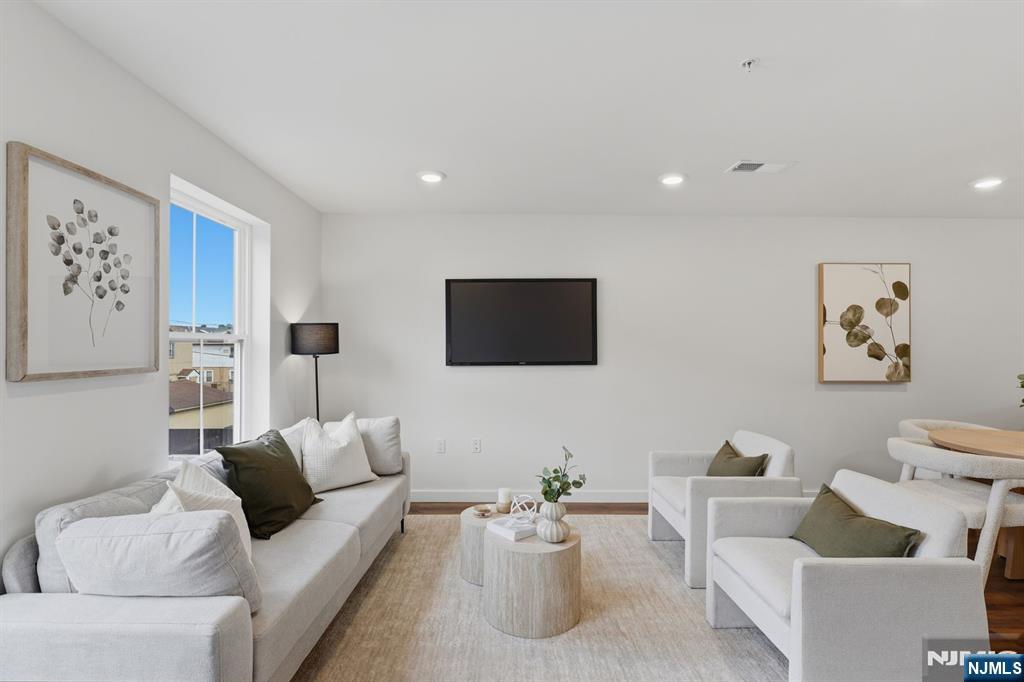 91 Union Street 4B