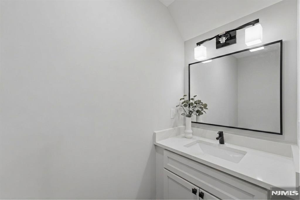91 Union Street 4B
