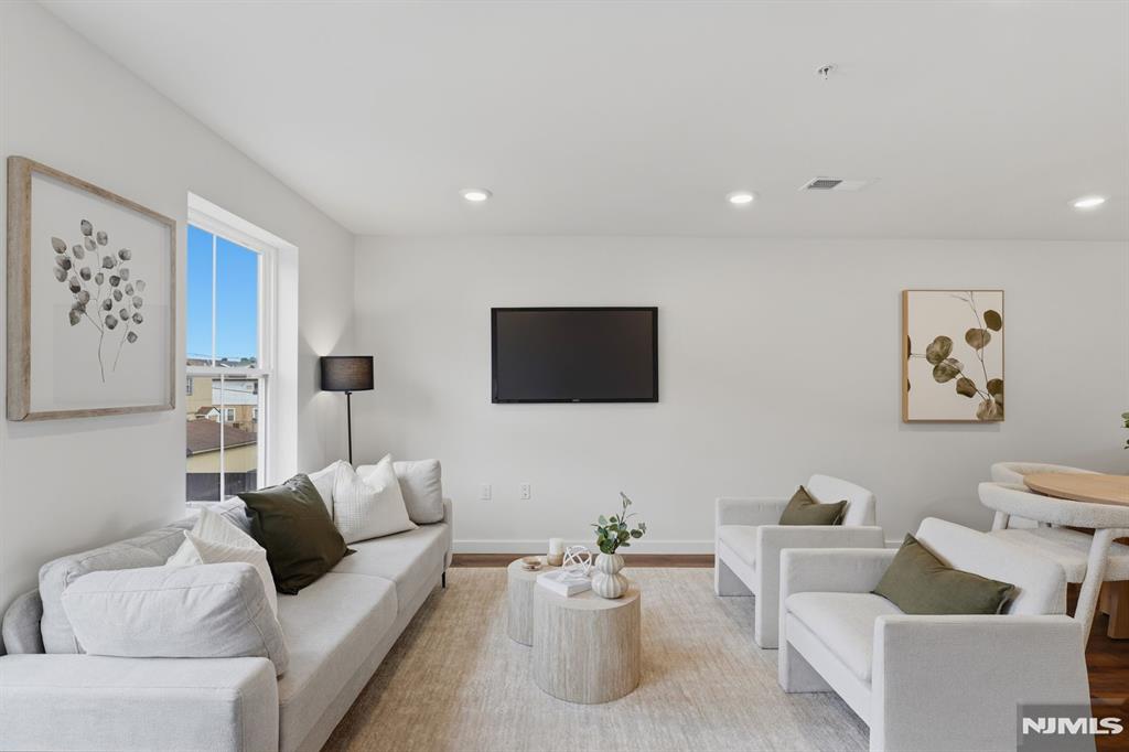 91 Union Street 4B