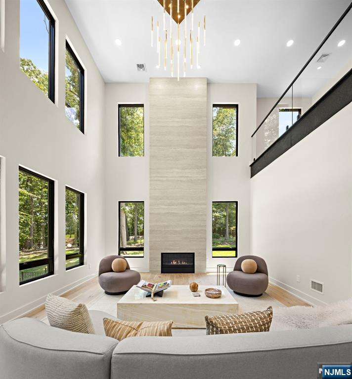 911 Hilltop Terrace