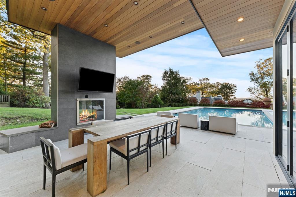 8 Stanton Road