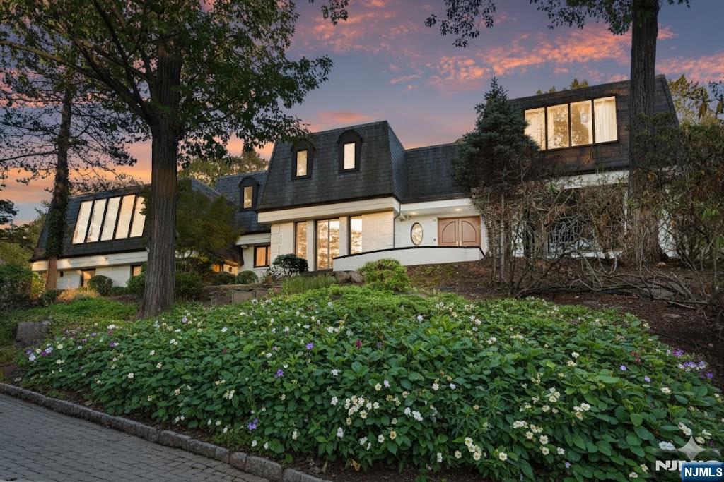 8 Stanton Road
