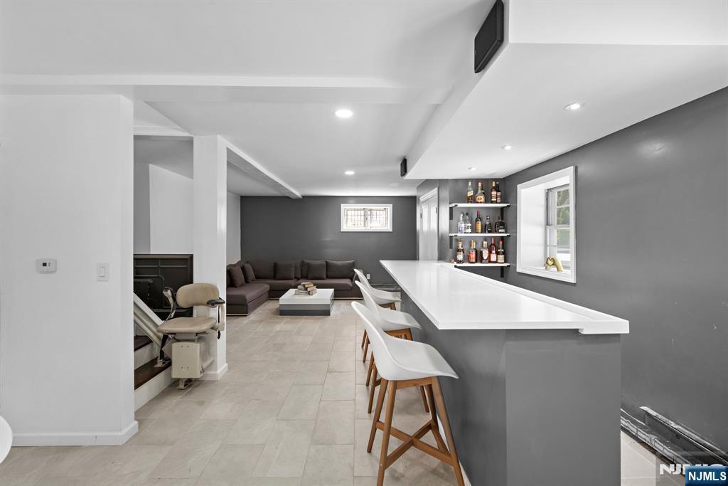 554 Elm Avenue