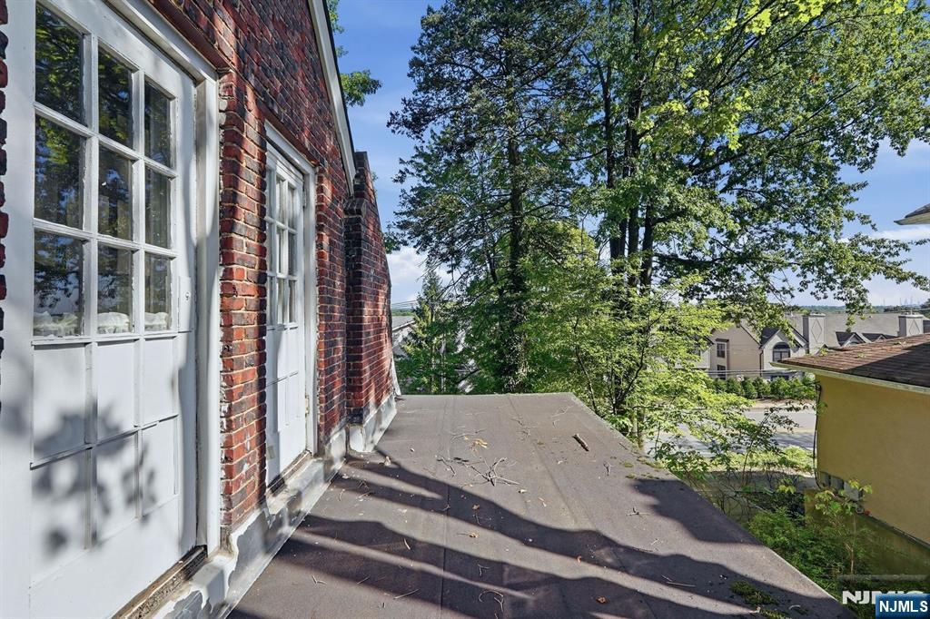 749 Kinderkamack Road