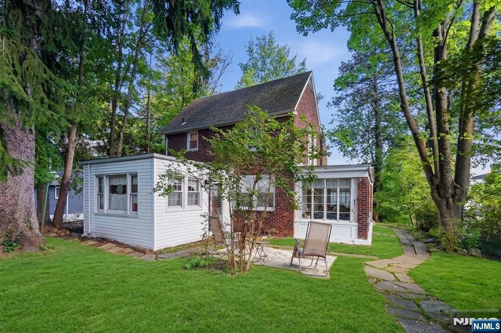 749 Kinderkamack Road