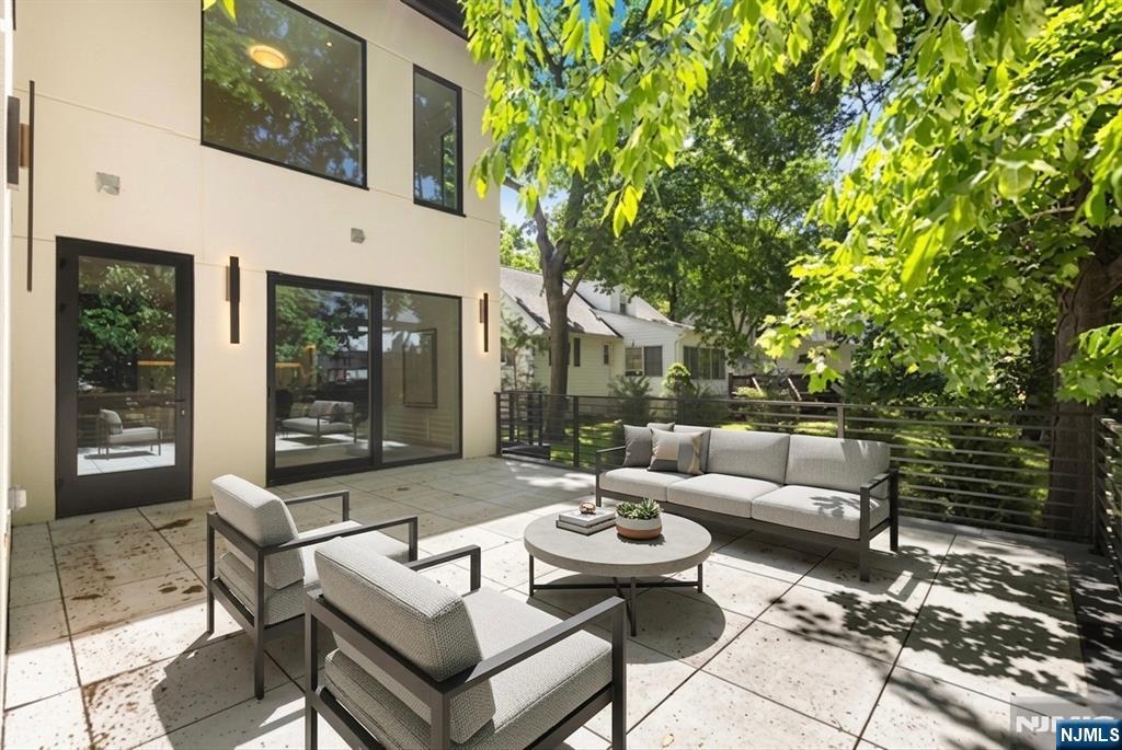 648 Falmouth Avenue