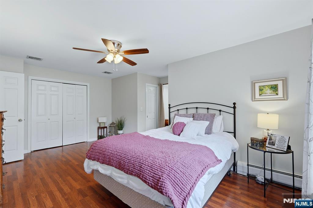 5 S Maple Avenue 52