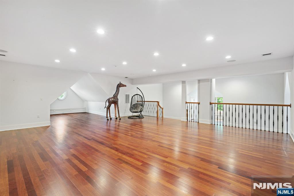 146 E Allendale Road